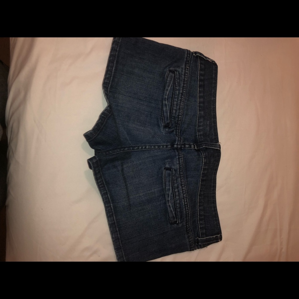Super cute Abercrombie &Fitch denim Shorts